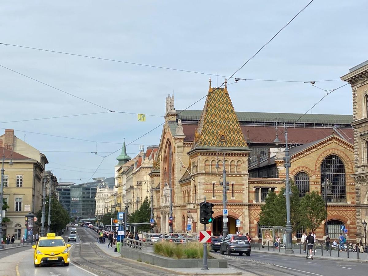 Urban Haven - 3 Beds, 3 Baths, Free Parking, Near Central Market Budapeste Exterior foto